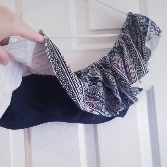 Beautiful design small Worthington blouse - Picture 2 of 4